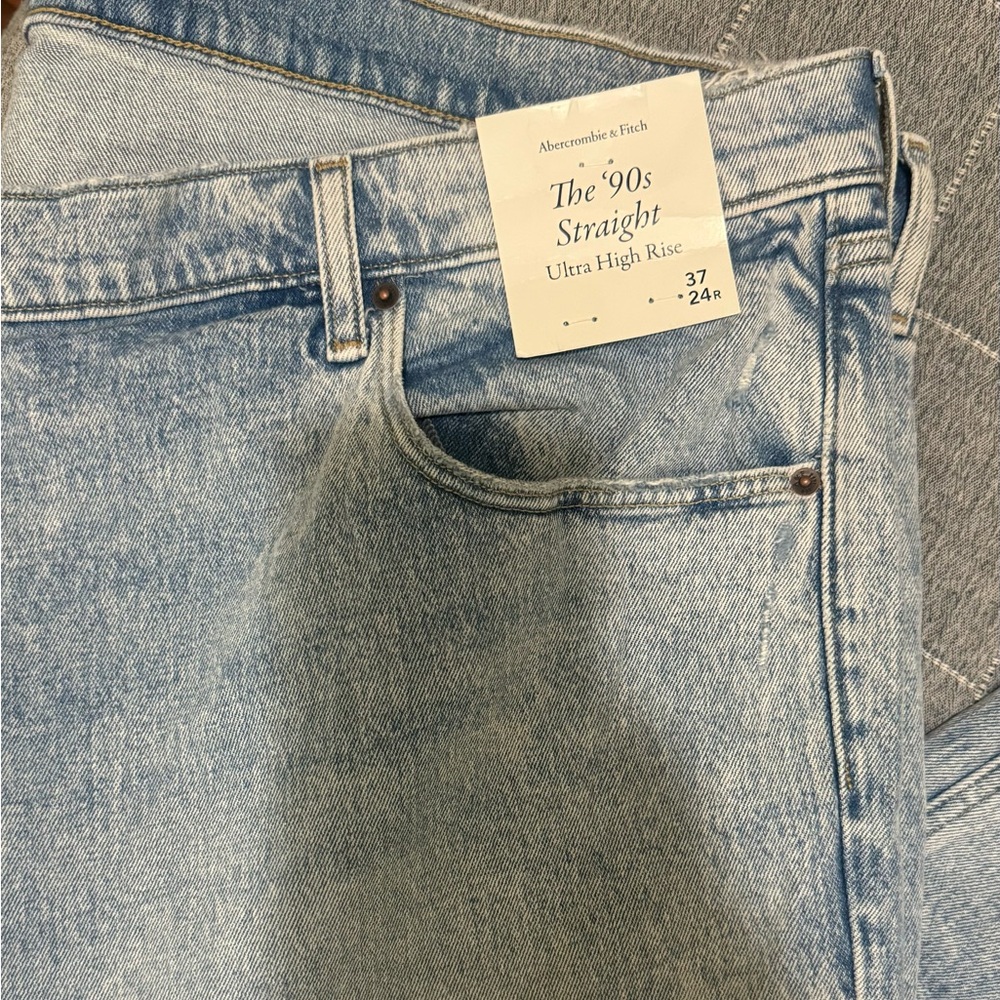 Abercrombie & Fitch Sky Blue '90s Straight Jeans - Picture 2 of 5